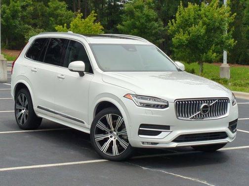 2023 Volvo XC90 B6 Ultimate 6-Seater