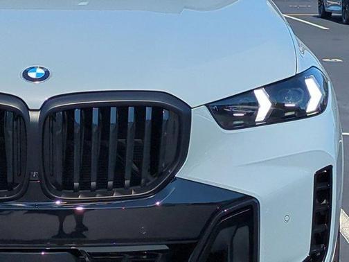 Gray Metallic 2026 BMW X5 xDrive40i