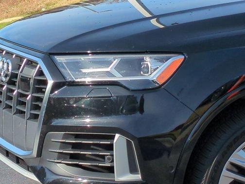 2022 Audi Q7 55 Premium Plus