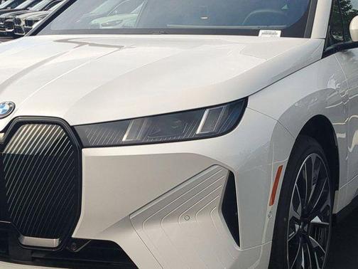 2026 BMW iX xDrive60