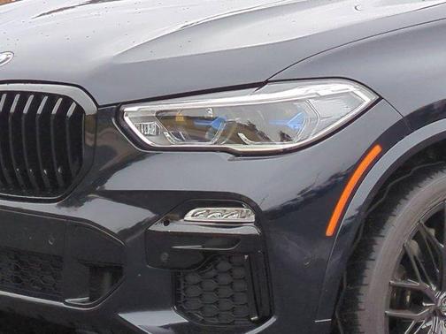 2021 BMW X5 M50i