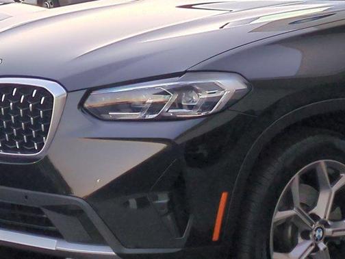 2022 BMW X4 xDrive30i