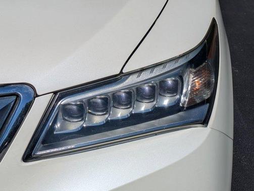 2016 Acura MDX 3.5L w/Advance Package