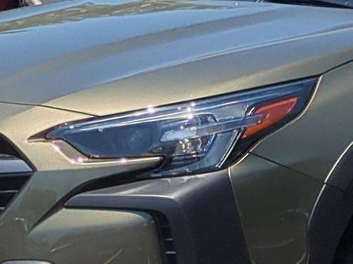 Autumn Green Metallic 2025 Subaru Outback Premium