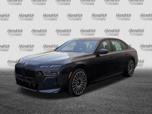 2025 BMW 760 760i xDrive