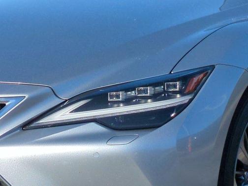 2023 Lexus LS 500 Base