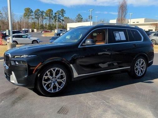 2025 BMW X7 xDrive40i