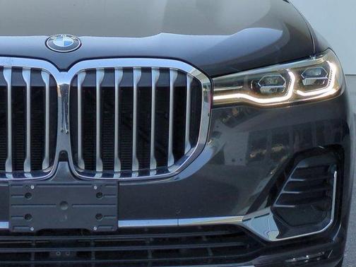Dark Graphite Metallic 2022 BMW X7 xDrive40i