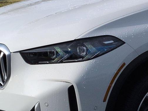 Alpine White 2026 BMW X5 xDrive40i