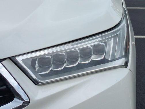 2017 Acura MDX 3.5L w/Advance & Entertainment Pkgs