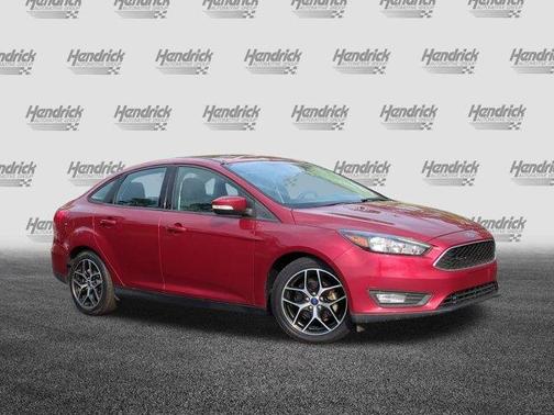 Ruby Red Metallic Tinted Clearcoat 2017 Ford Focus SEL