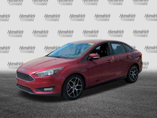 Ruby Red Metallic Tinted Clearcoat 2017 Ford Focus SEL
