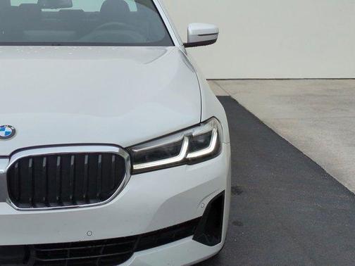 2022 BMW 530 i xDrive