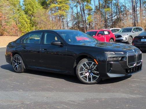 2026 BMW 750e xDrive