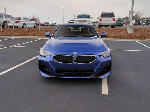2025 BMW 230 i
