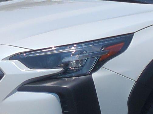 Crystal White Pearl 2024 Subaru Outback Premium