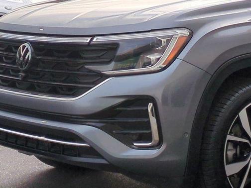 2024 Volkswagen Atlas Cross Sport 2.0T SEL Premium R-Line