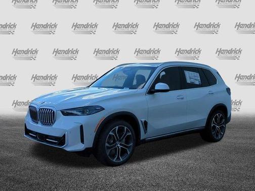 Mineral White Metallic 2026 BMW X5 xDrive40i