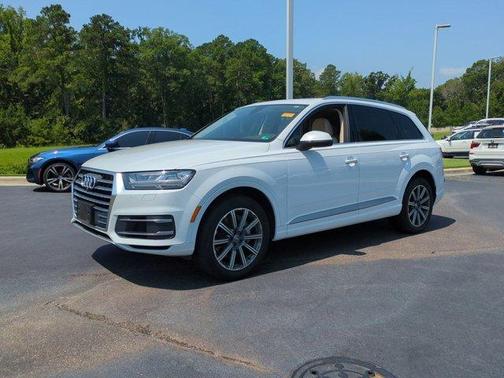 2019 Audi Q7 55 Premium Plus