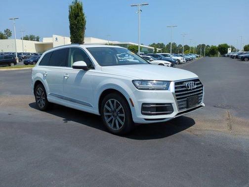 2019 Audi Q7 55 Premium Plus
