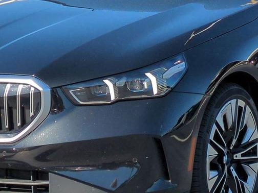 2026 BMW 540 i xDrive