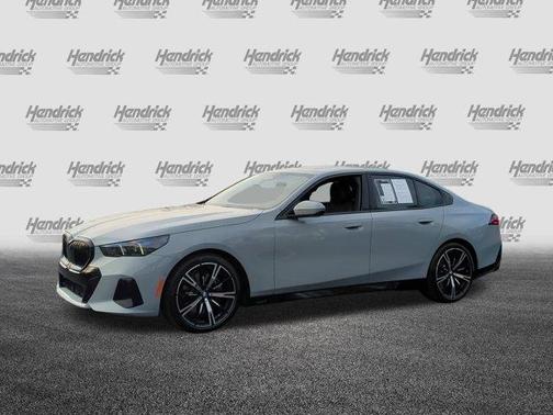 2026 BMW 530 i xDrive