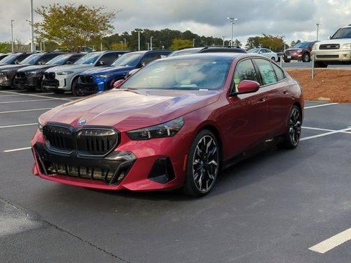 2025 BMW 550e xDrive