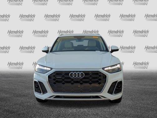 2022 Audi Q5 45 S line Prestige
