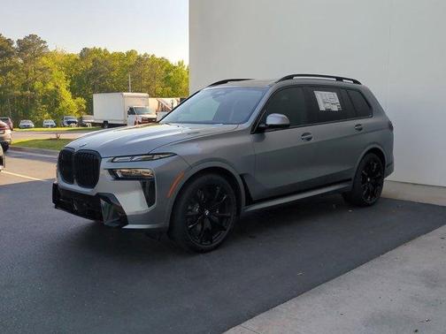 2025 BMW X7 xDrive40i