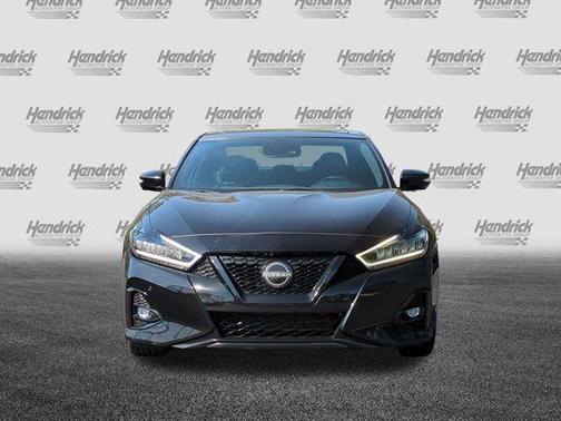 Black 2023 Nissan Maxima SR