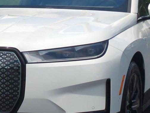 2025 BMW iX xDrive50