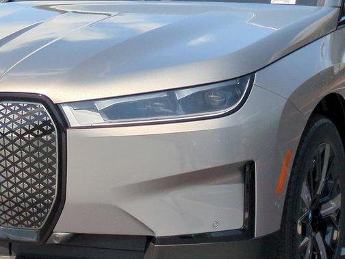 2025 BMW iX xDrive50