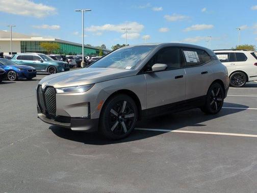 2025 BMW iX xDrive50