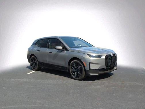 2025 BMW iX xDrive50