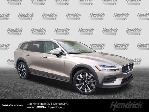 2021 Volvo V60 Cross Country T5