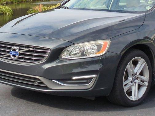 2015 Volvo S60 T5 Premier