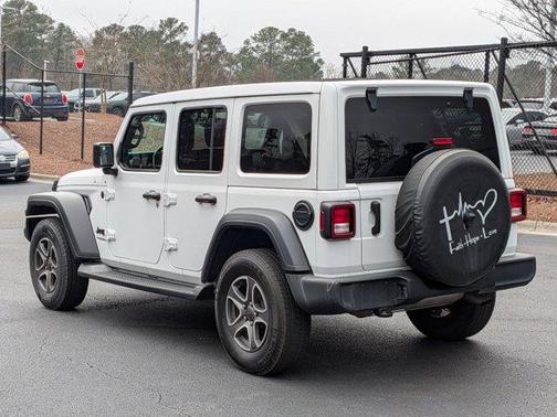 2022 Jeep Wrangler Unlimited Sport