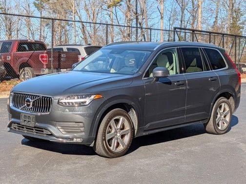 2021 Volvo XC90 T6 Momentum 7 Passenger