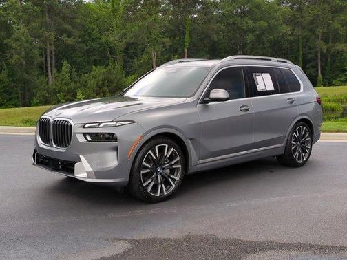2025 BMW X7 xDrive40i