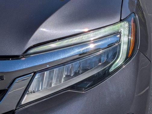 Modern Steel Metallic 2019 Honda Pilot Elite