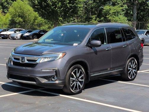 Modern Steel Metallic 2019 Honda Pilot Elite