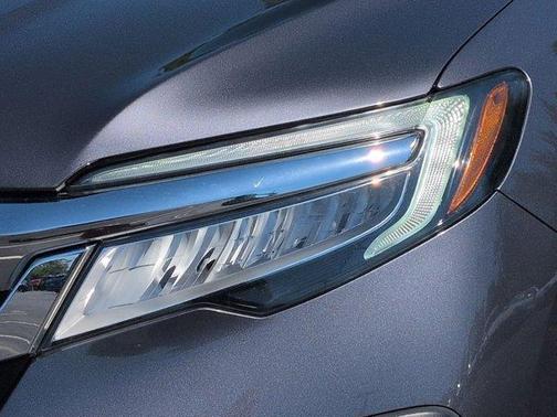 Modern Steel Metallic 2019 Honda Pilot Elite