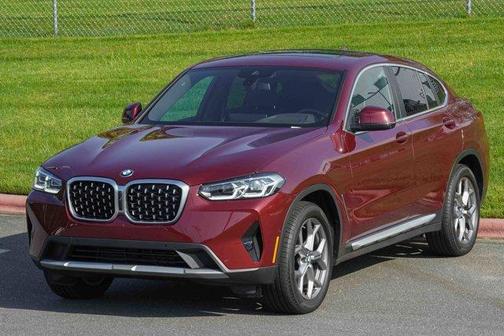 2025 BMW X4 xDrive30i