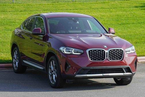 2025 BMW X4 xDrive30i