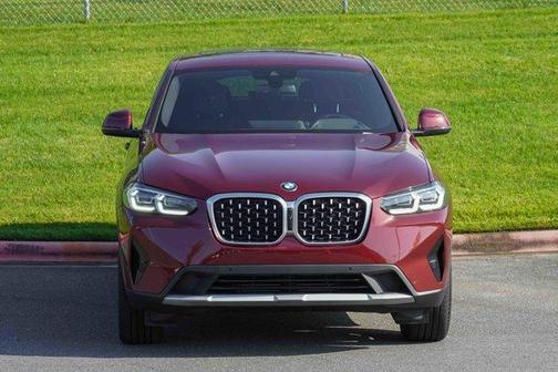2025 BMW X4 xDrive30i
