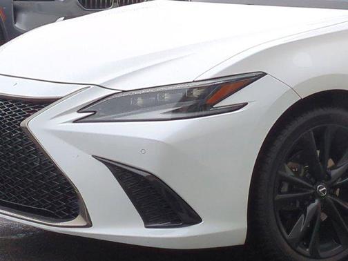 2023 Lexus ES 350 F SPORT Handling