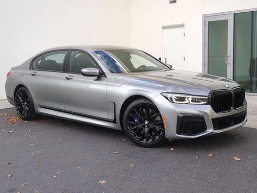 2022 BMW 750 i xDrive