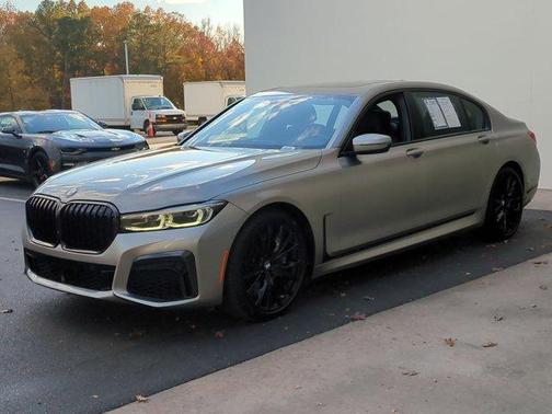 2022 BMW 750 i xDrive