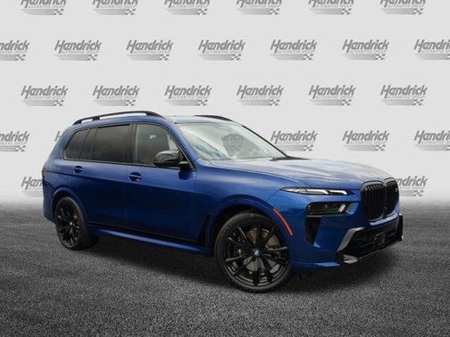 2024 BMW X7 M60i