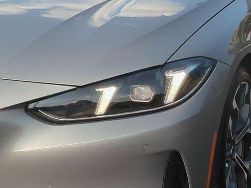 2025 BMW 430 i